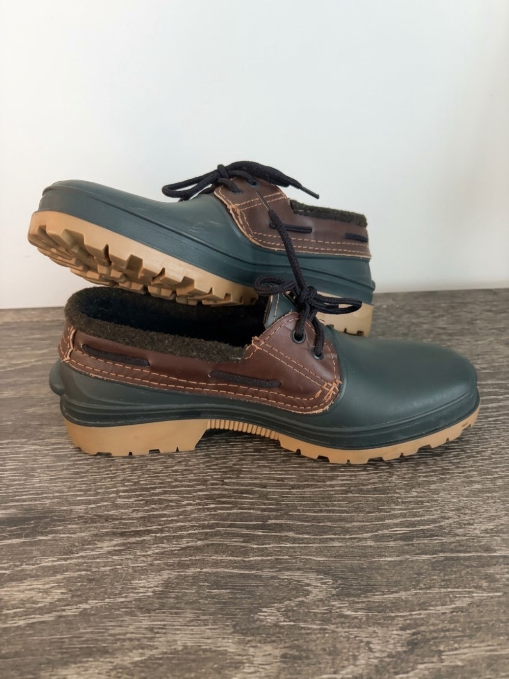 Vintage Orvis Canadian-Made Waterproof Duck Shoes / Outdoor Shoes